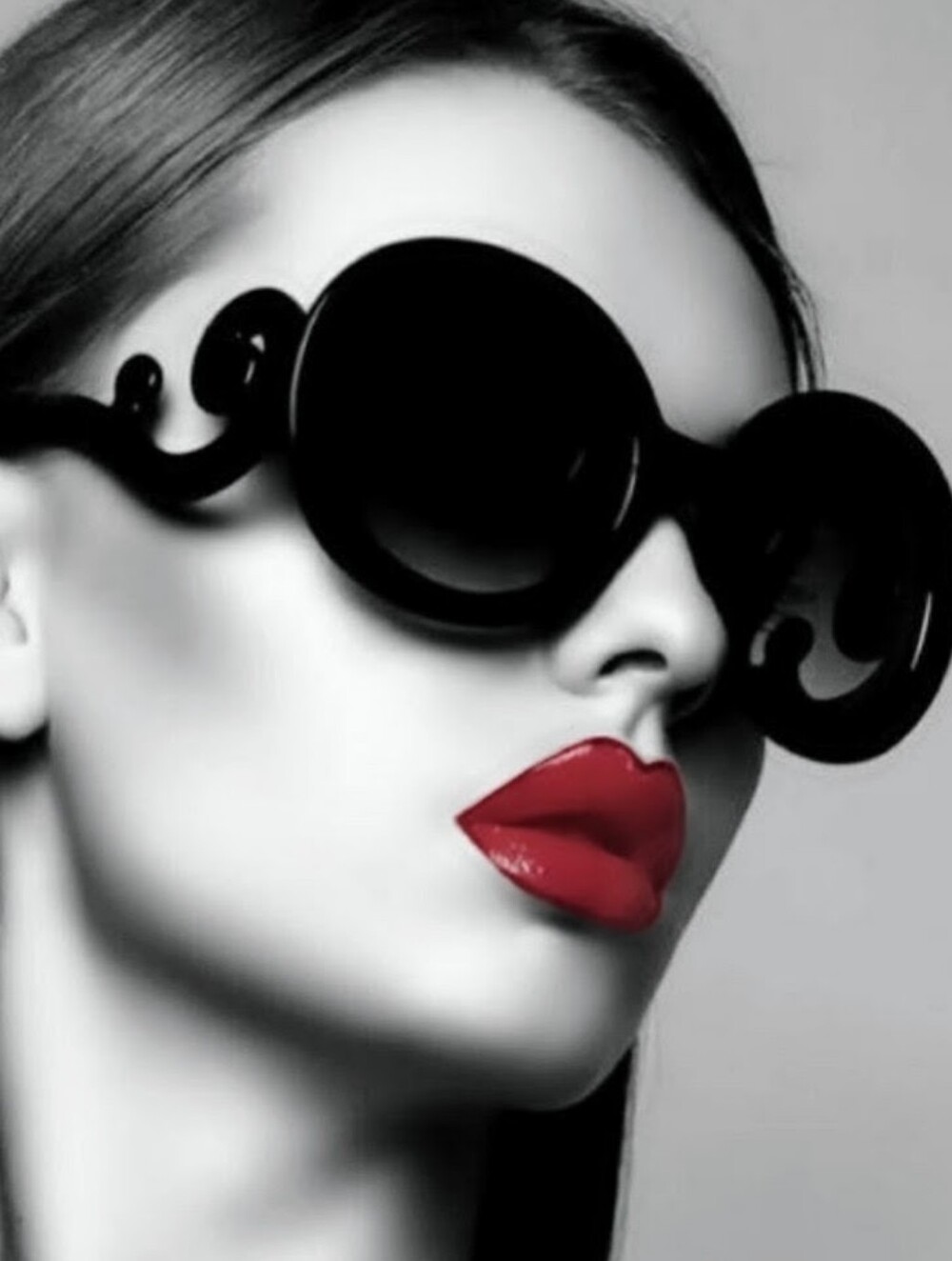 BAROQUE Inspired Oversized Sunglasses